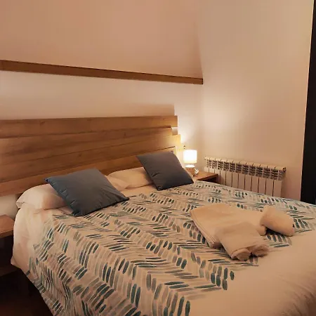 Apartment Allotjaments El Pont *